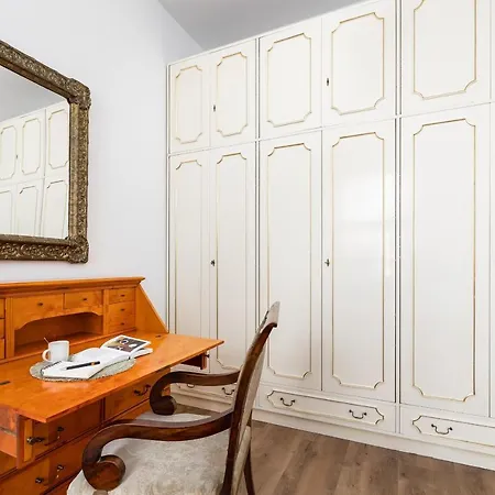 Lejlighed Vintage With One Bedroom In By Renters Poznań