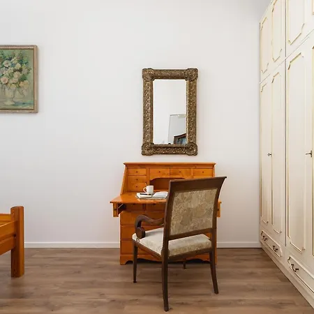 Lejlighed Vintage With One Bedroom In By Renters Poznań