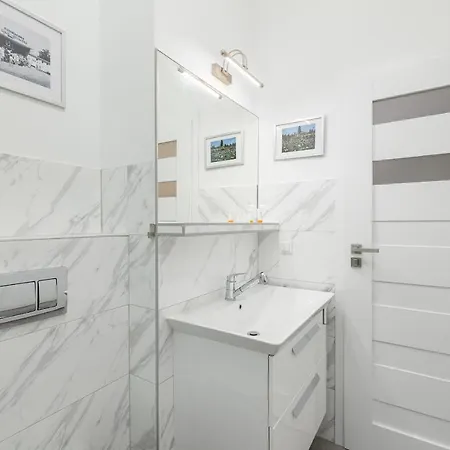 Lejlighed Vintage With One Bedroom In By Renters Poznań